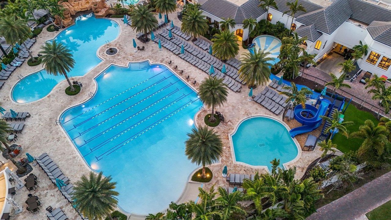Club pool