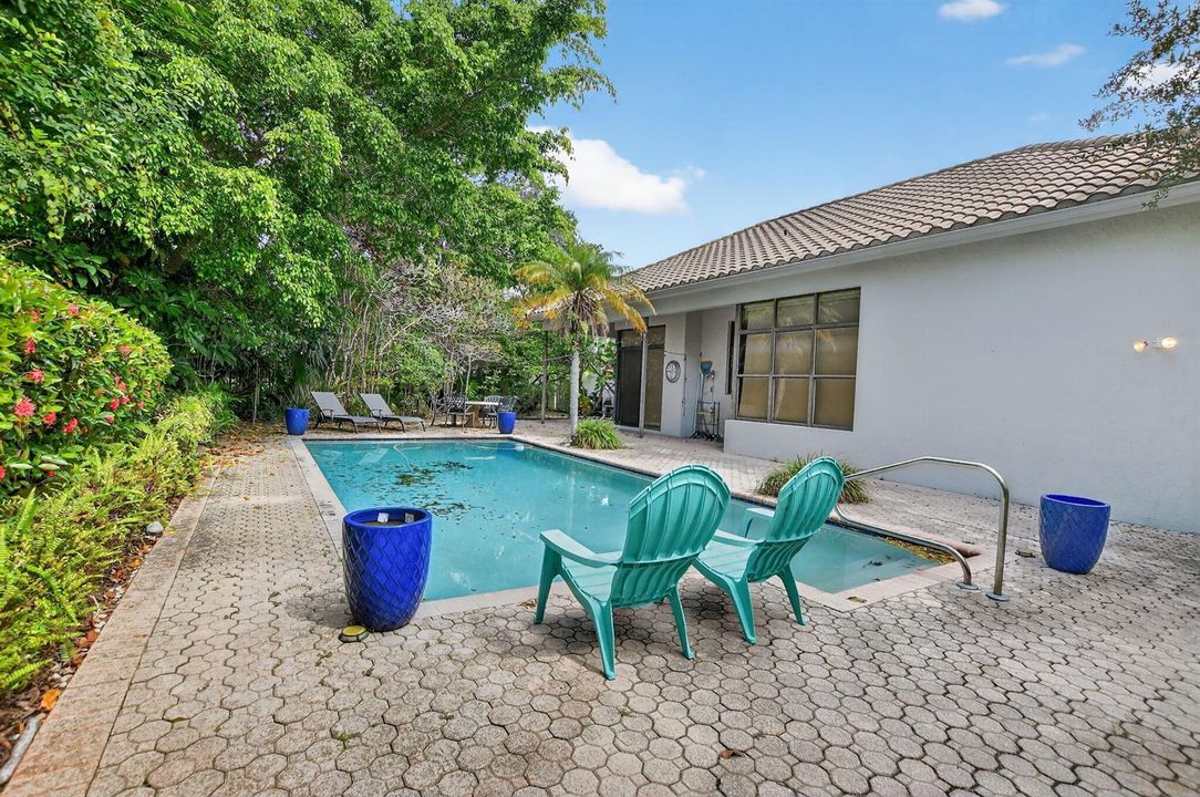 Private pool/patio
