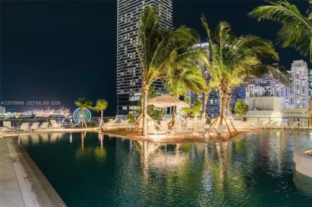 На продажу: $555,000 (1 спален, 1 ванн, 588 Квадратных фут)