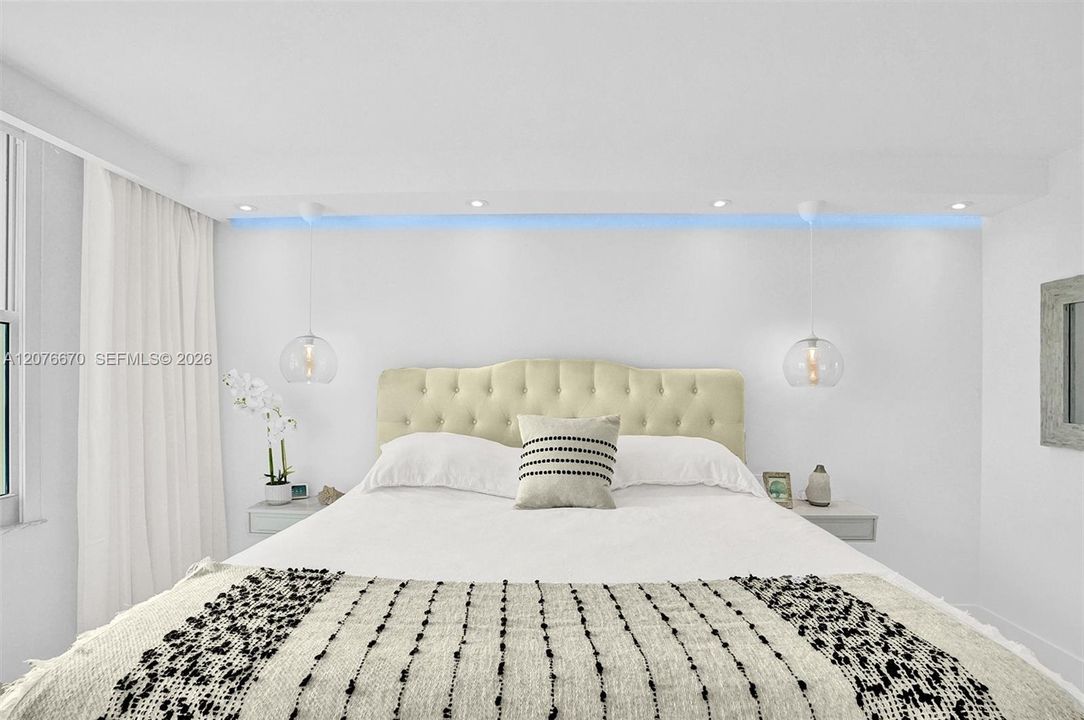 For Rent: $3,000 (1 beds, 1 baths, 835 Square Feet)