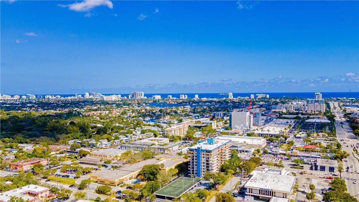 En Venta: $325,000 (2 camas, 2 baños, 1110 Pies cuadrados)