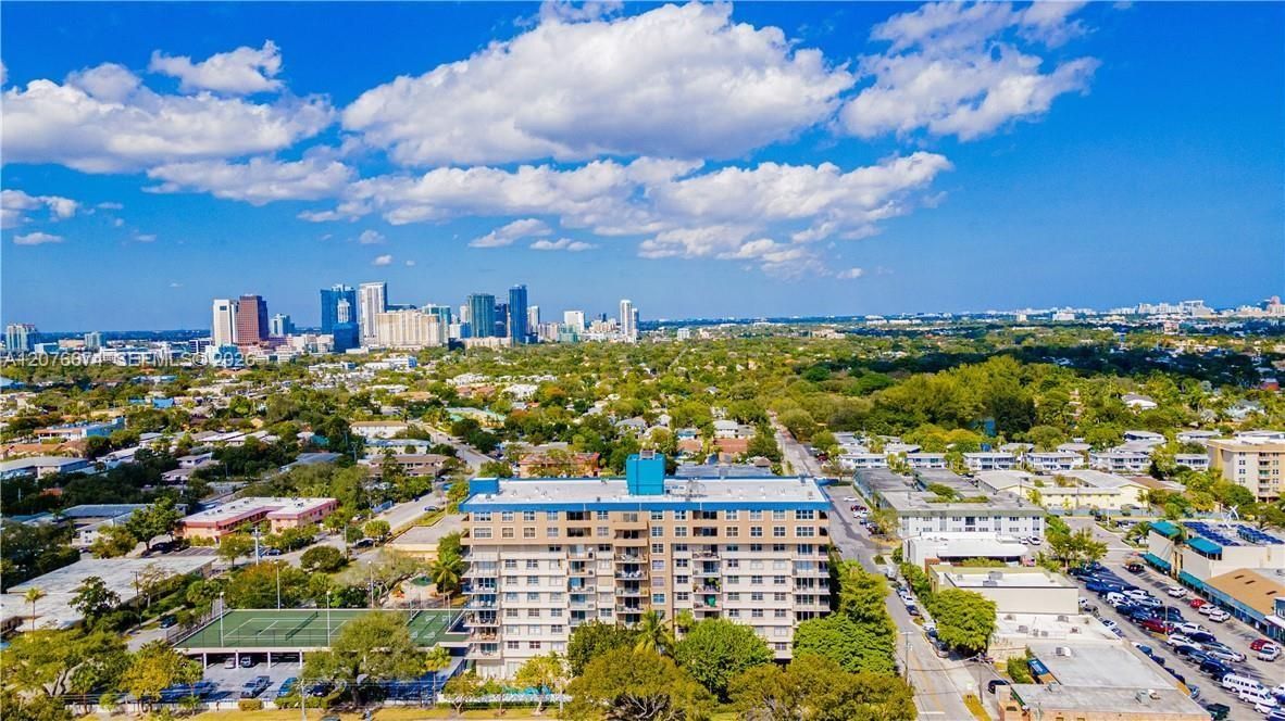 En Venta: $325,000 (2 camas, 2 baños, 1110 Pies cuadrados)