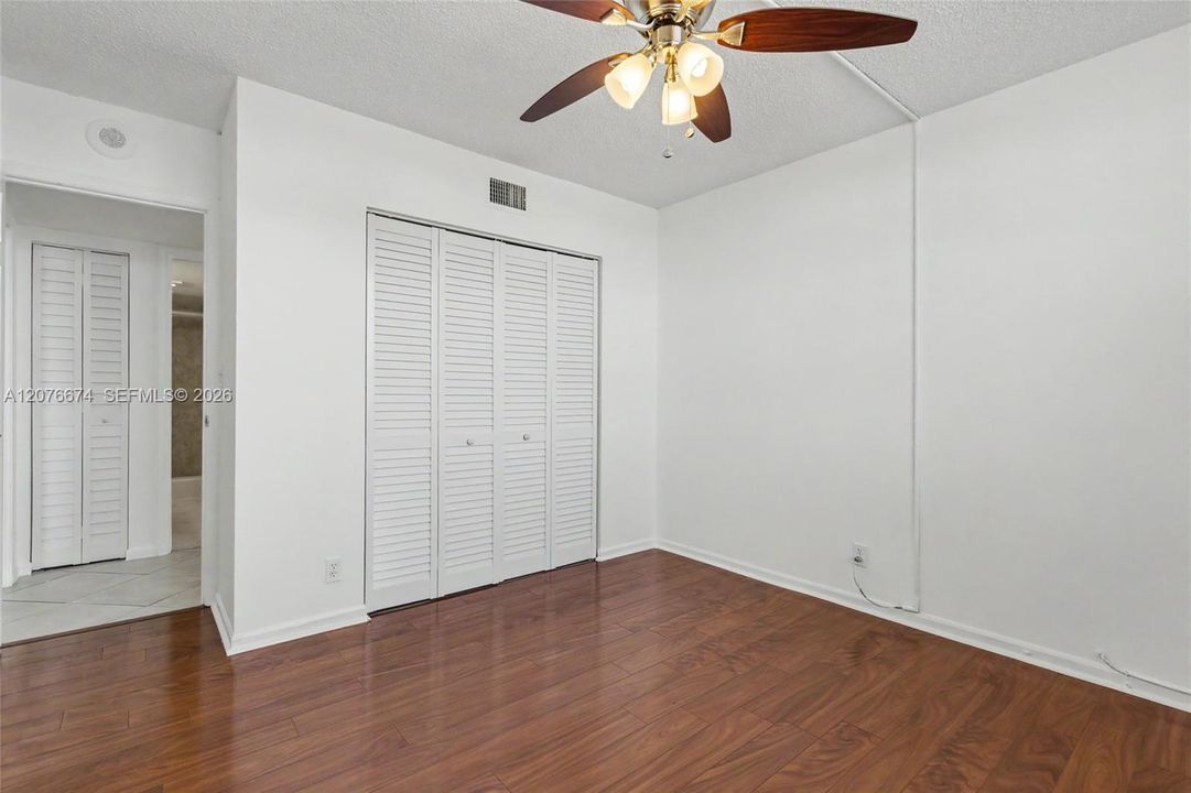 En Venta: $325,000 (2 camas, 2 baños, 1110 Pies cuadrados)