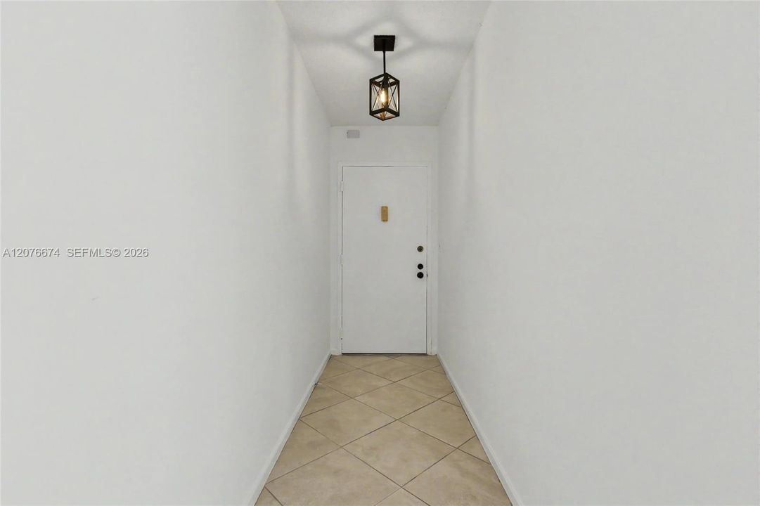 En Venta: $325,000 (2 camas, 2 baños, 1110 Pies cuadrados)