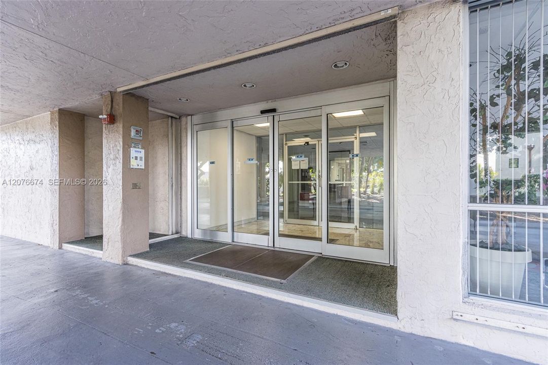 En Venta: $325,000 (2 camas, 2 baños, 1110 Pies cuadrados)