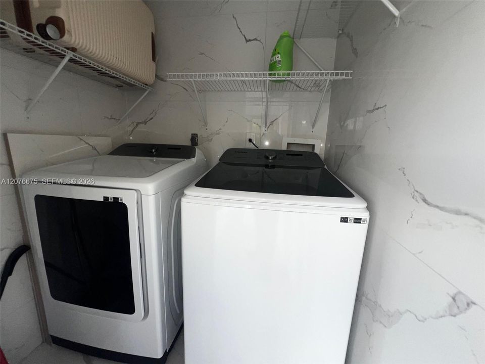 For Rent: $2,500 (3 beds, 2 baths, 1160 Square Feet)