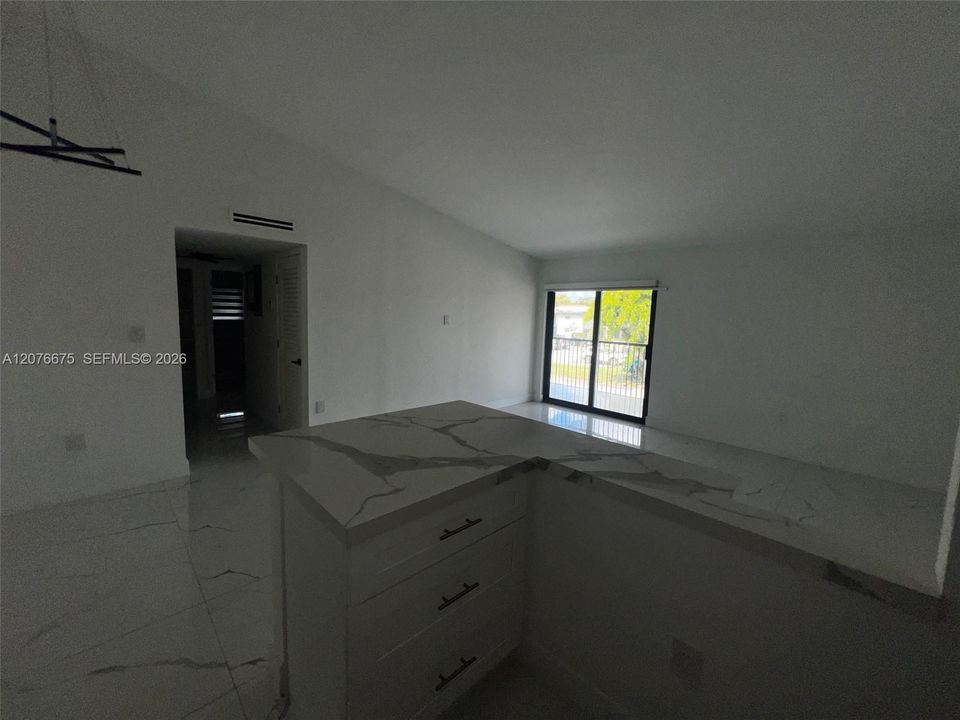 For Rent: $2,500 (3 beds, 2 baths, 1160 Square Feet)