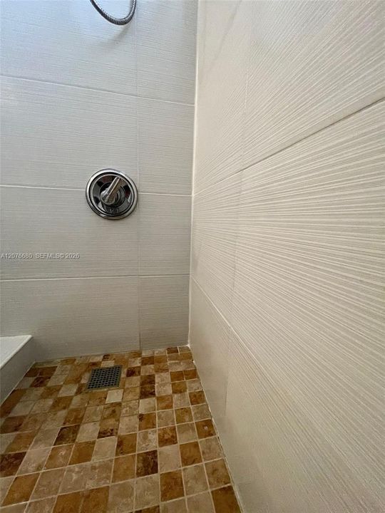 В аренду: $2,200 (2 спален, 2 ванн, 5455 Квадратных фут)