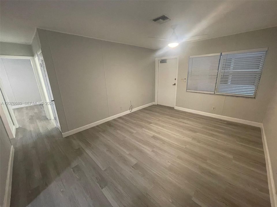В аренду: $2,200 (2 спален, 2 ванн, 5455 Квадратных фут)