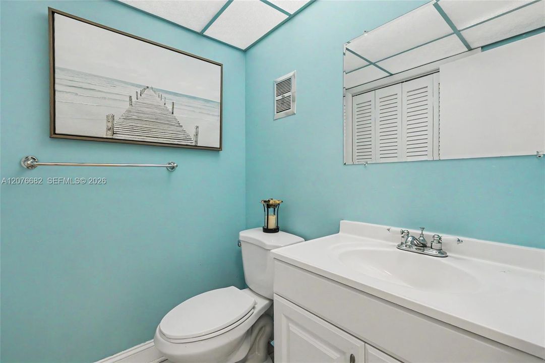 For Rent: $1,490 (1 beds, 1 baths, 806 Square Feet)
