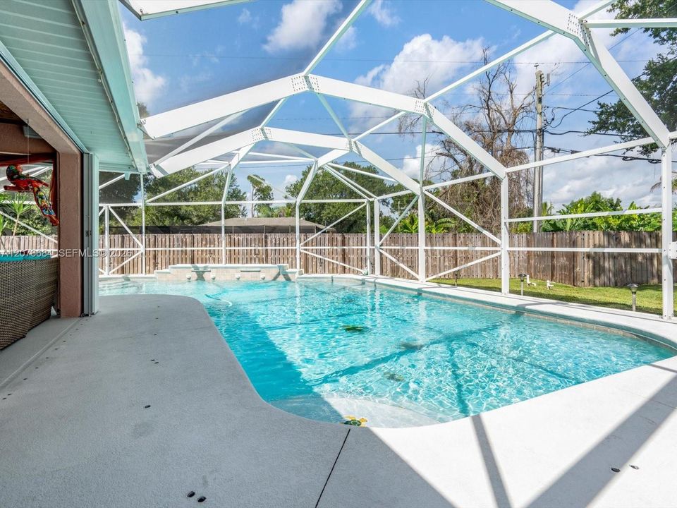 En Venta: $449,900 (3 camas, 2 baños, 1868 Pies cuadrados)
