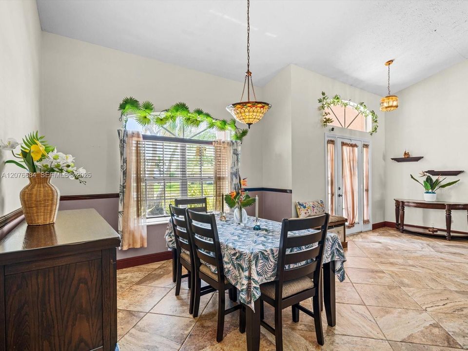 En Venta: $449,900 (3 camas, 2 baños, 1868 Pies cuadrados)