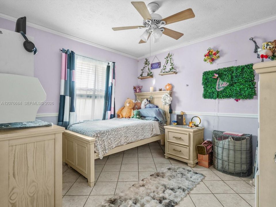 En Venta: $449,900 (3 camas, 2 baños, 1868 Pies cuadrados)