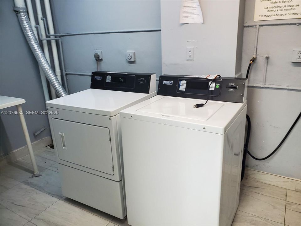 For Rent: $2,250 (2 beds, 1 baths, 1020 Square Feet)
