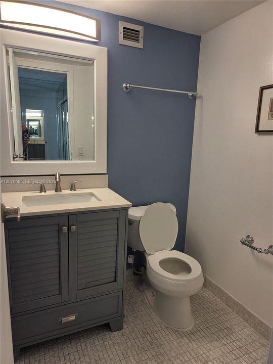 For Rent: $2,250 (2 beds, 1 baths, 1020 Square Feet)