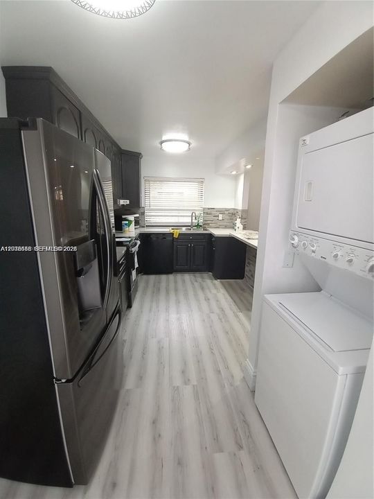 For Rent: $3,150 (3 beds, 2 baths, 1582 Square Feet)