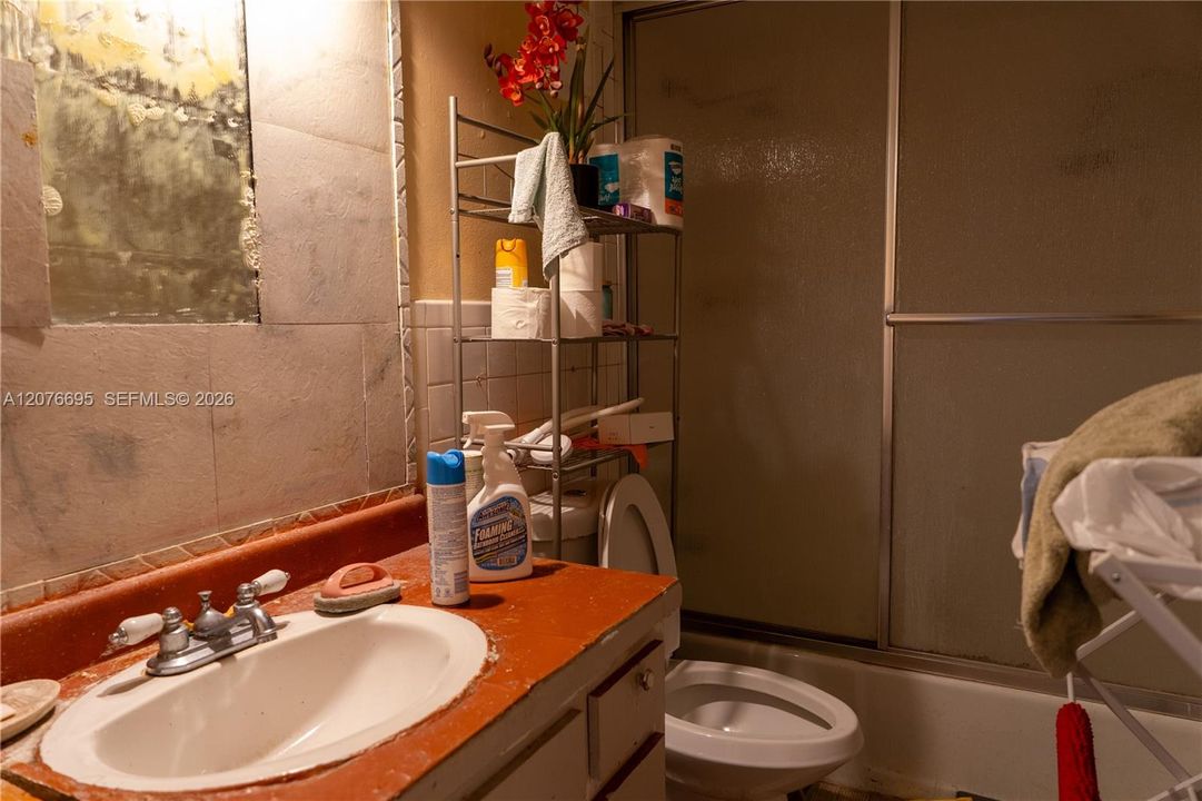 На продажу: $415,000 (3 спален, 2 ванн, 1323 Квадратных фут)