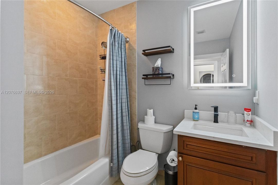2nd Floor Hallway Full Bath with Tub Shower