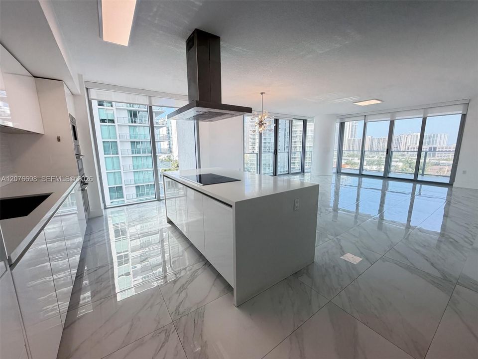 En Venta: $1,549,000 (3 camas, 3 baños, 1892 Pies cuadrados)