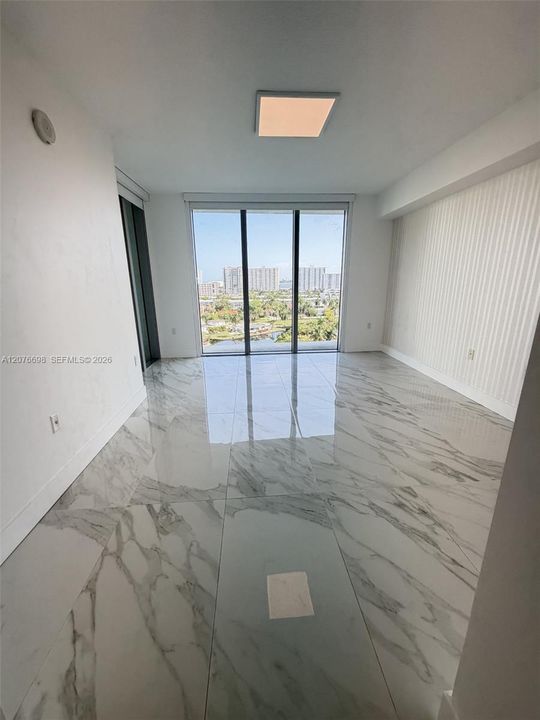 En Venta: $1,549,000 (3 camas, 3 baños, 1892 Pies cuadrados)