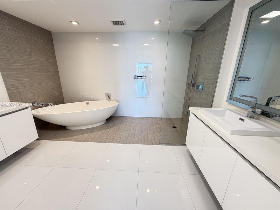 En Venta: $1,549,000 (3 camas, 3 baños, 1892 Pies cuadrados)