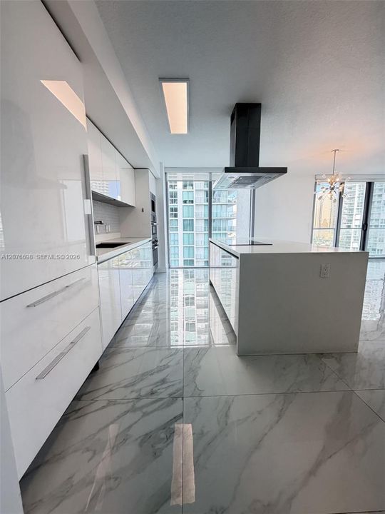En Venta: $1,549,000 (3 camas, 3 baños, 1892 Pies cuadrados)