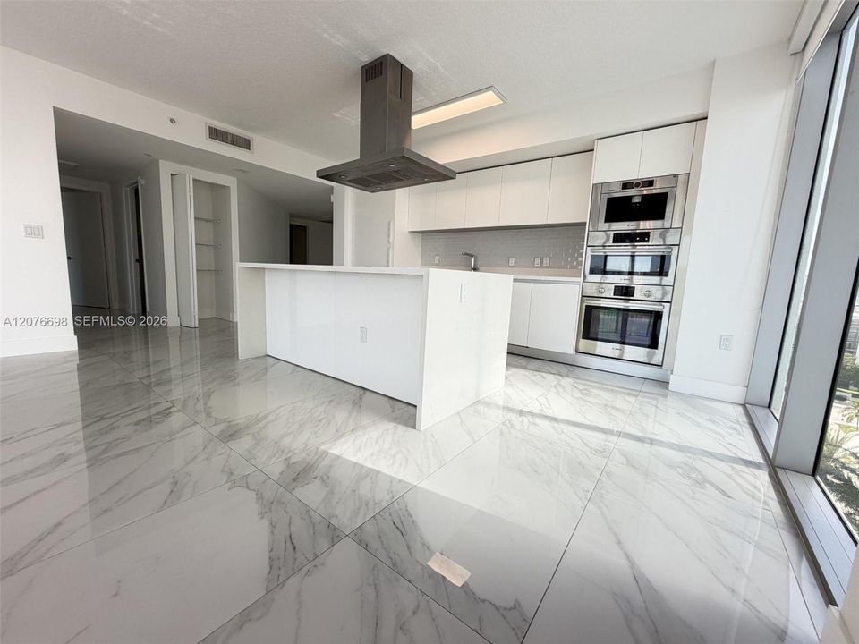 En Venta: $1,549,000 (3 camas, 3 baños, 1892 Pies cuadrados)