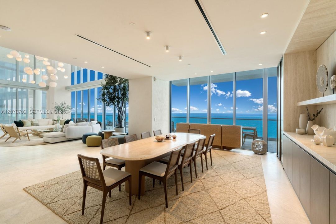 For Sale: $22,500,000 (5 beds, 7 baths, 6695 Square Feet)