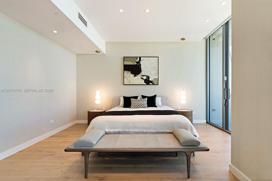 For Sale: $22,500,000 (5 beds, 7 baths, 6695 Square Feet)