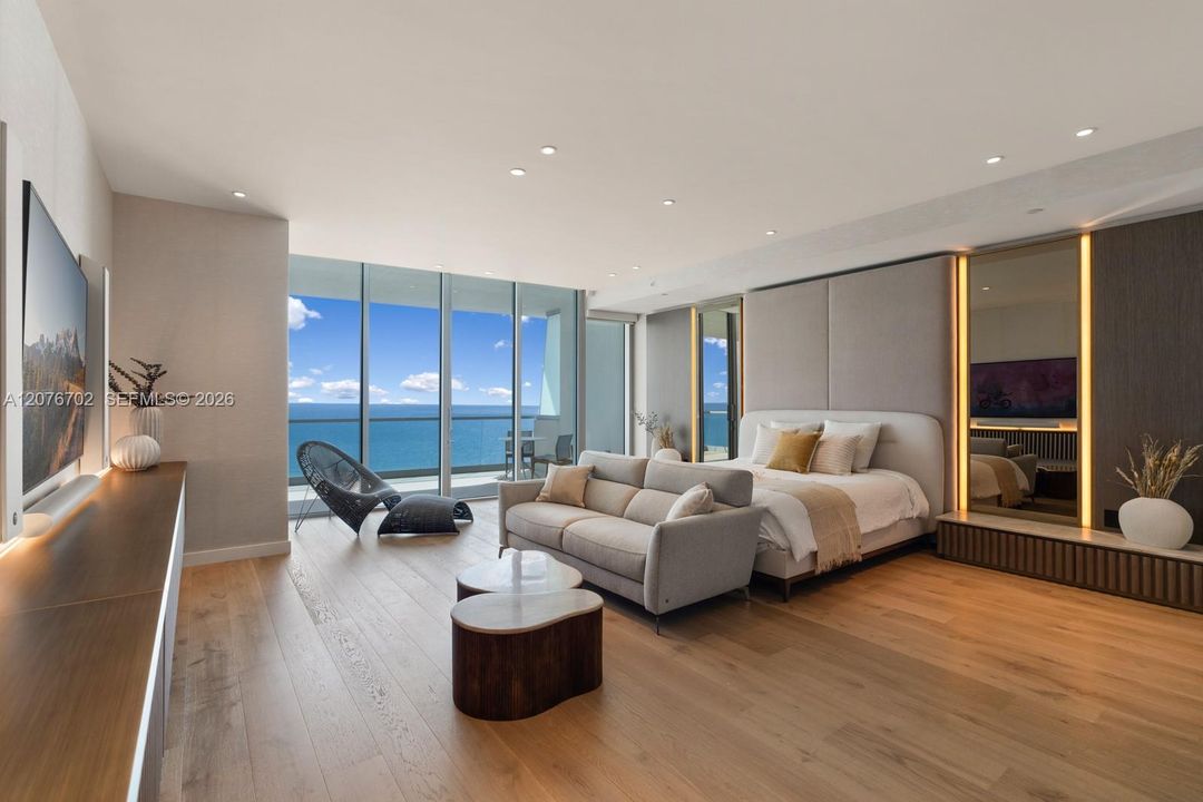 For Sale: $22,500,000 (5 beds, 7 baths, 6695 Square Feet)
