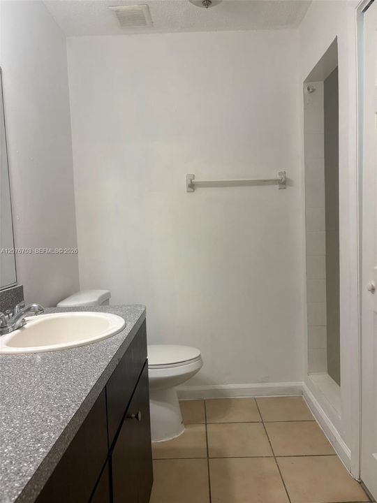 En Venta: $680,000 (0 camas, 0 baños, 2356 Pies cuadrados)