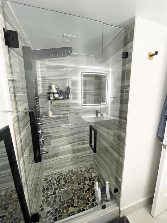 En Venta: $775,000 (2 camas, 2 baños, 1190 Pies cuadrados)
