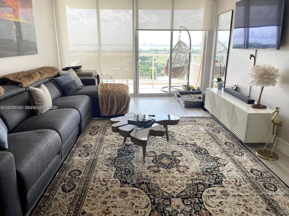 En Venta: $775,000 (2 camas, 2 baños, 1190 Pies cuadrados)
