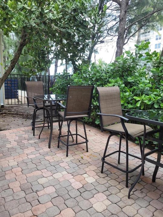 Outdoor Picinic Area