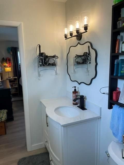 Bathrrom vanity