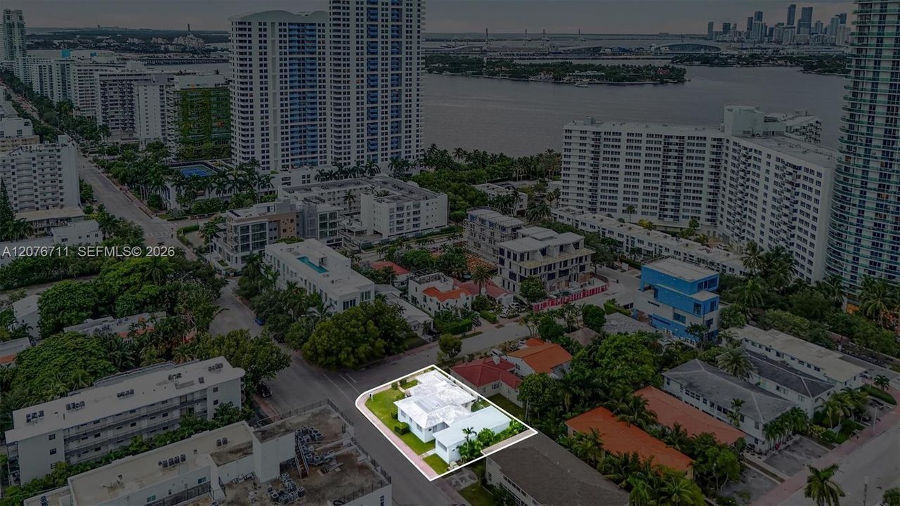 En Venta: $4,900,000 (5 camas, 3 baños, 2743 Pies cuadrados)