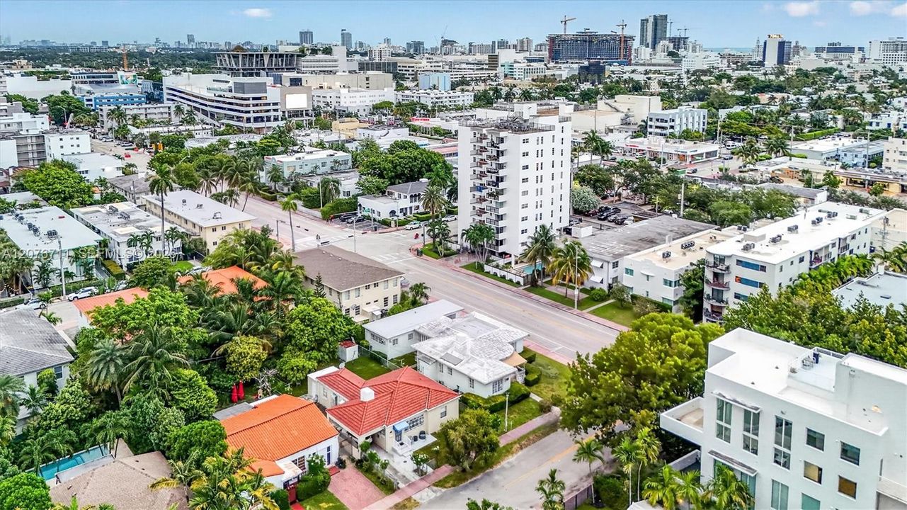 En Venta: $4,900,000 (5 camas, 3 baños, 2743 Pies cuadrados)