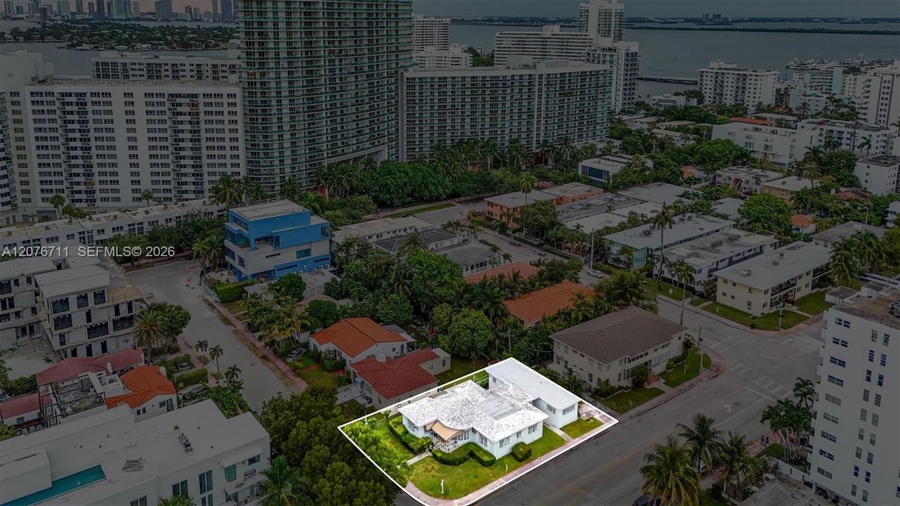 En Venta: $4,900,000 (5 camas, 3 baños, 2743 Pies cuadrados)
