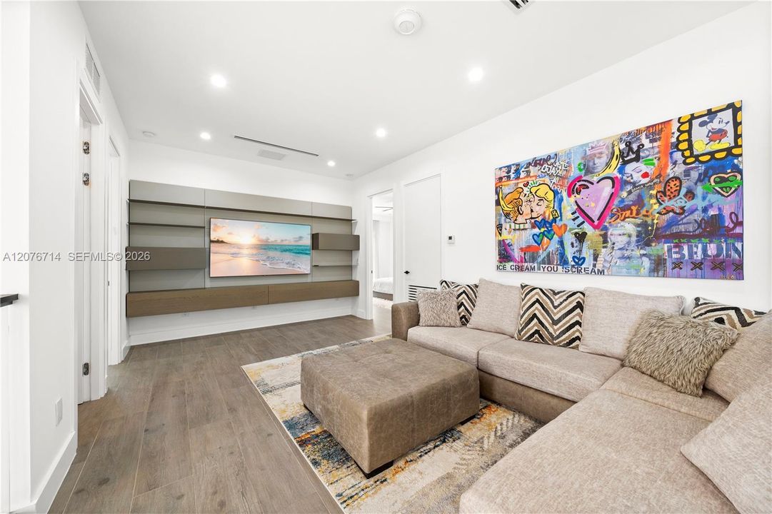 En Venta: $2,759,000 (4 camas, 5 baños, 2871 Pies cuadrados)