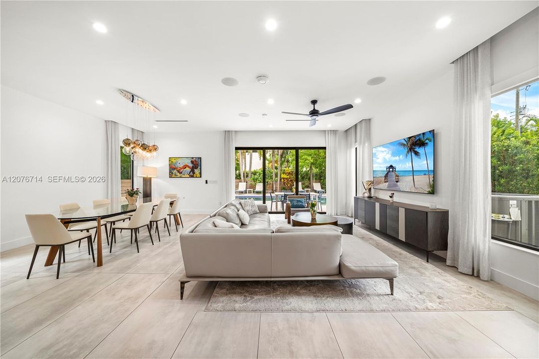 En Venta: $2,759,000 (4 camas, 5 baños, 2871 Pies cuadrados)