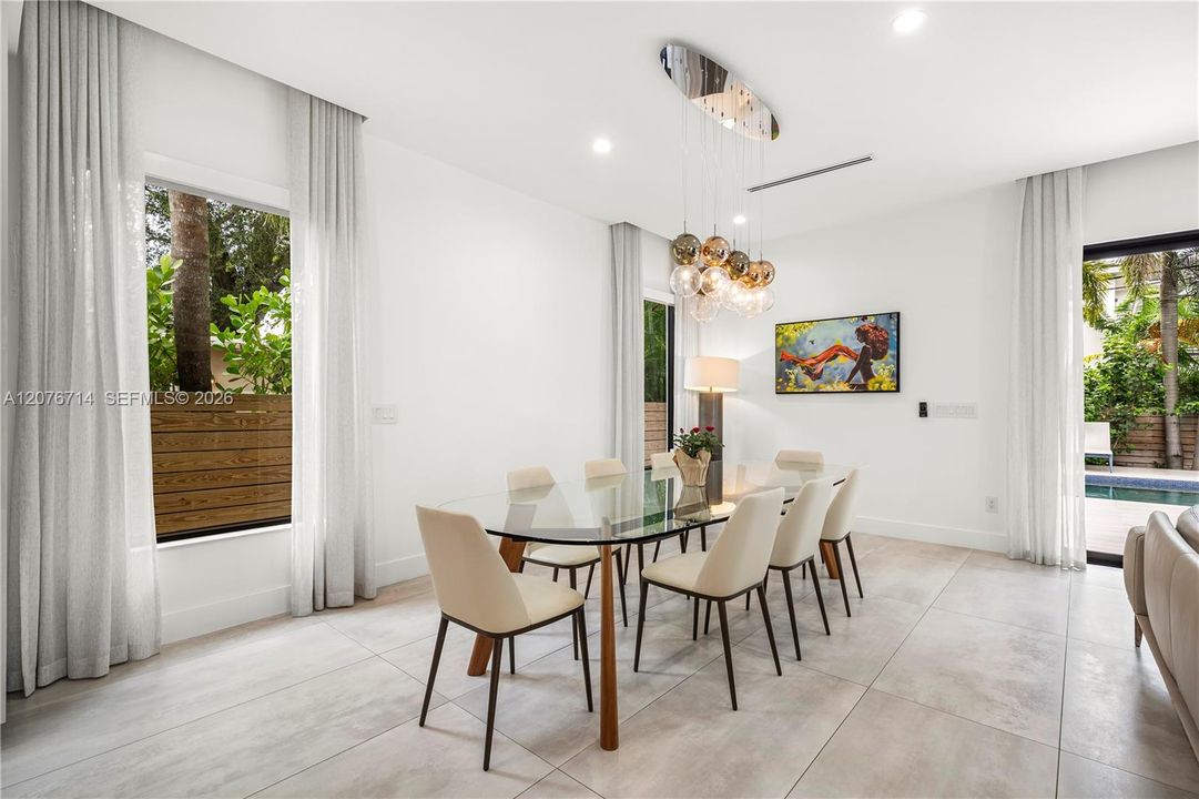 En Venta: $2,759,000 (4 camas, 5 baños, 2871 Pies cuadrados)
