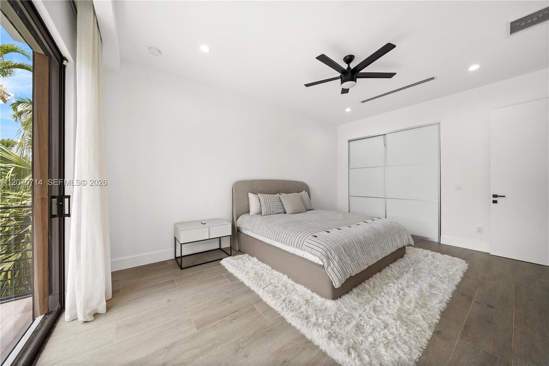 En Venta: $2,759,000 (4 camas, 5 baños, 2871 Pies cuadrados)