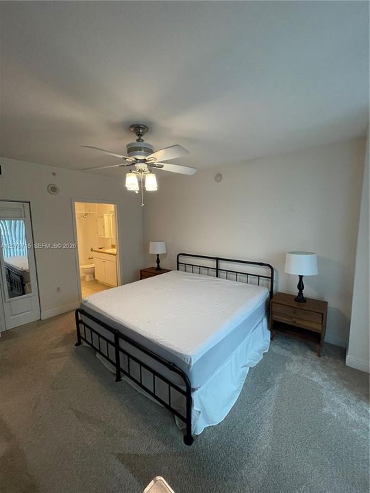 В аренду: $2,595 (1 спален, 1 ванн, 838 Квадратных фут)