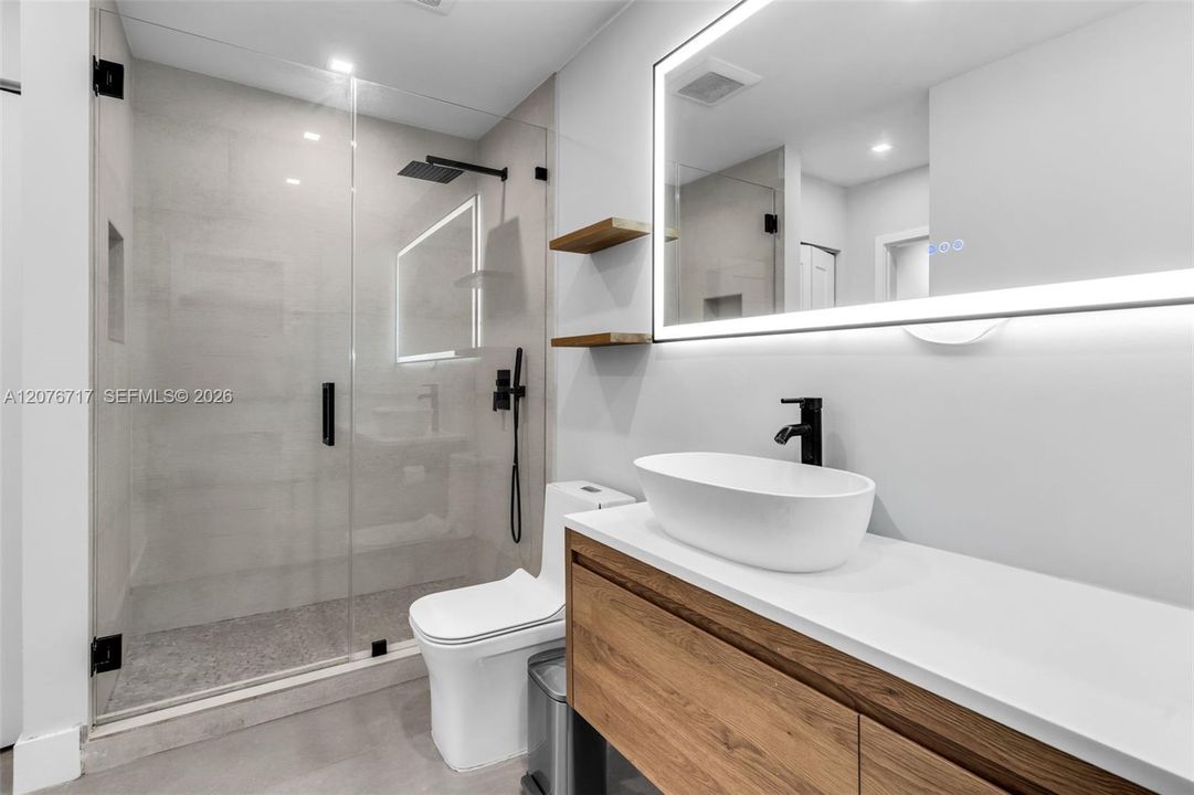 En Renta: $4,700 (4 camas, 3 baños, 1680 Pies cuadrados)