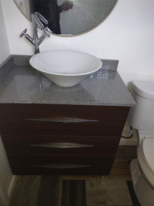 Secondary en-suite