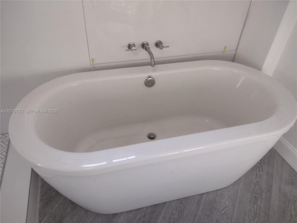 На продажу: $849,990 (4 спален, 3 ванн, 2225 Квадратных фут)