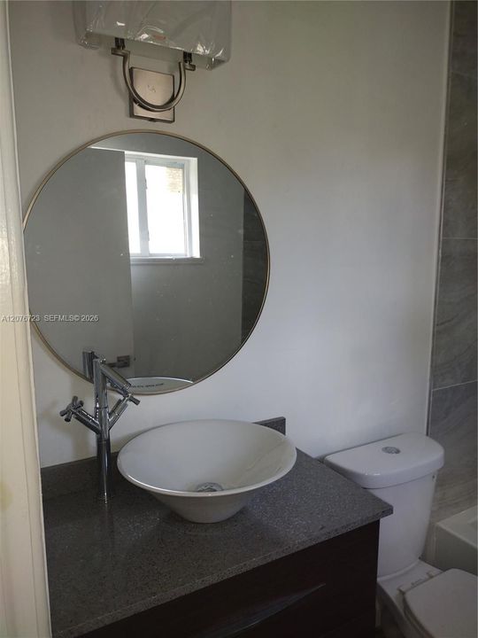 Secondary en-suite