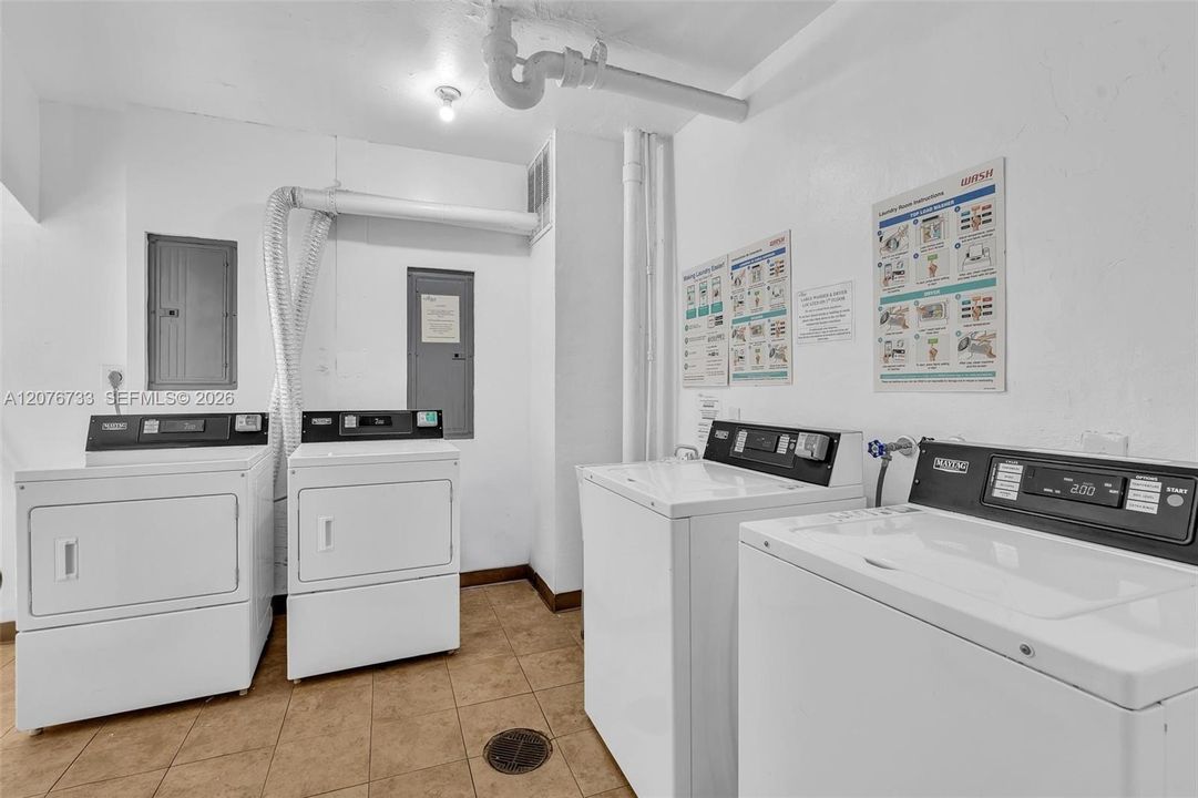 For Rent: $2,400 (1 beds, 1 baths, 790 Square Feet)