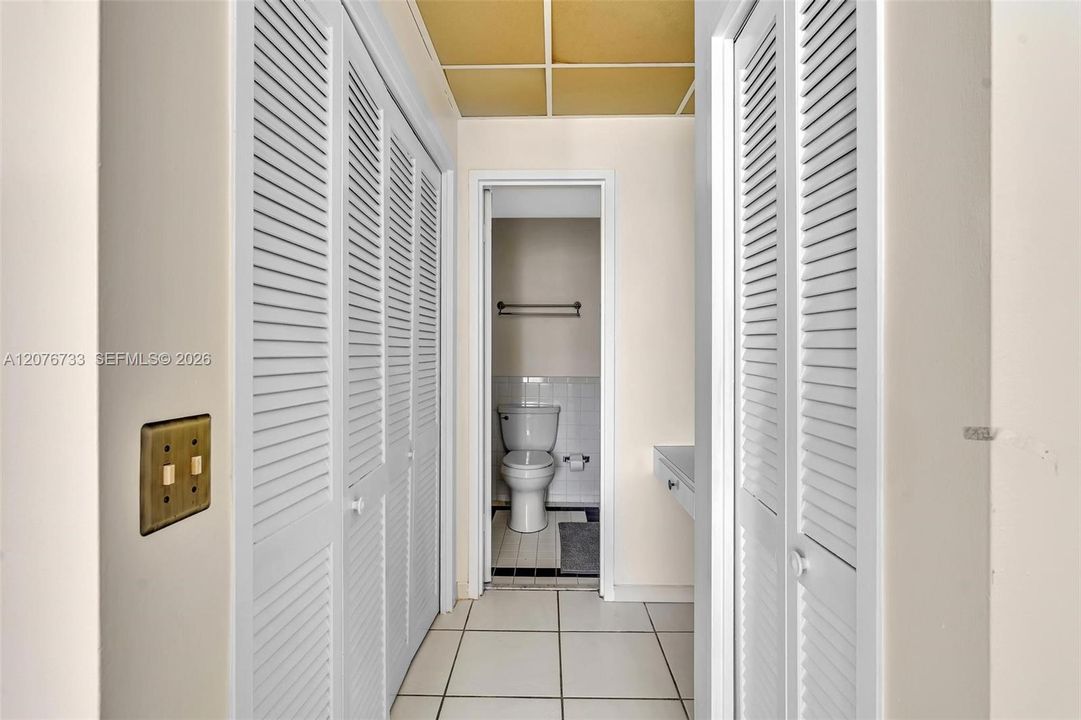 For Rent: $2,400 (1 beds, 1 baths, 790 Square Feet)