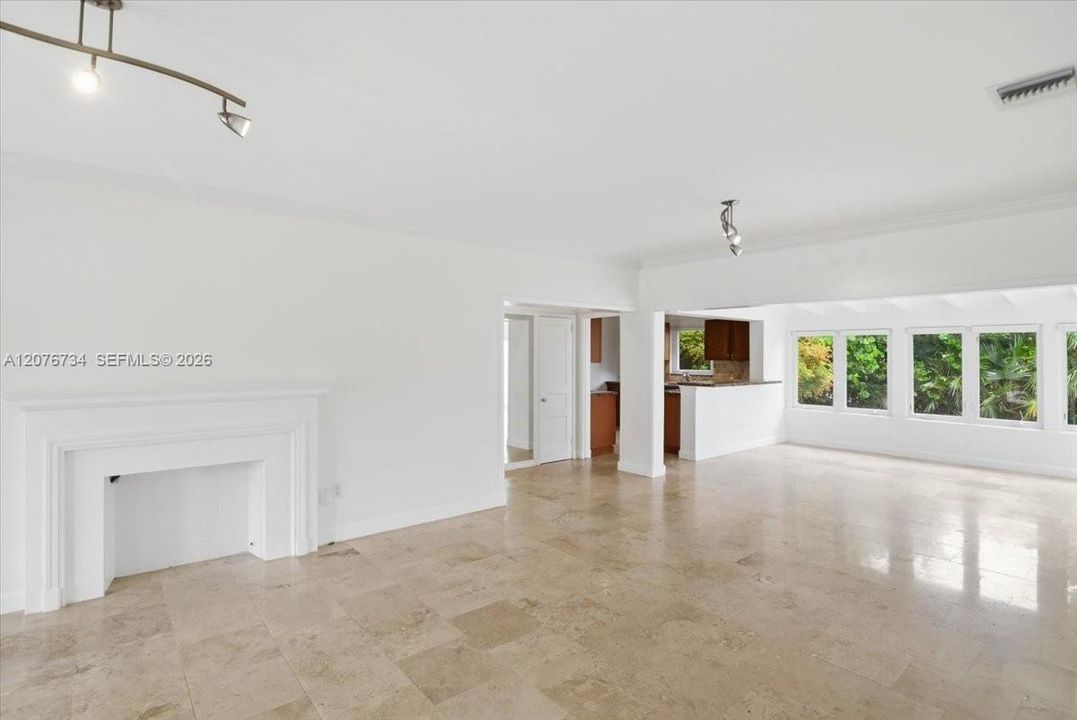 В аренду: $5,950 (2 спален, 2 ванн, 1463 Квадратных фут)
